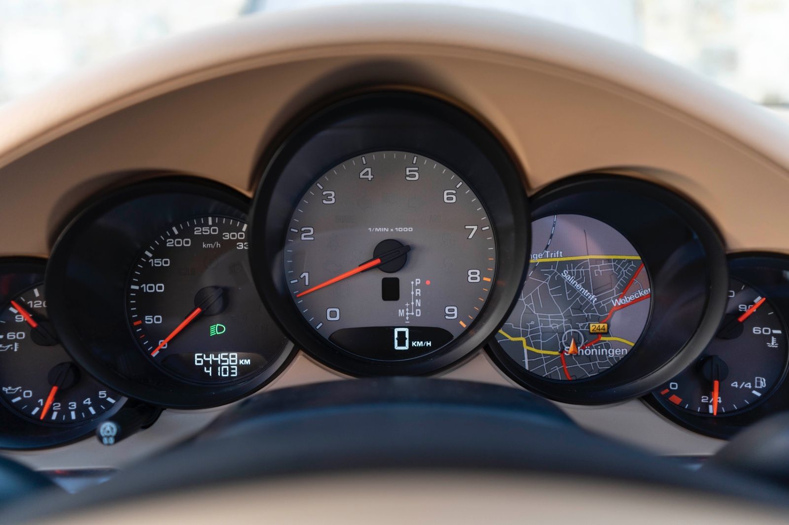 Fahrzeugabbildung Porsche 911 Carrera S Cabrio PDLS Bixenon Bose 111 Check