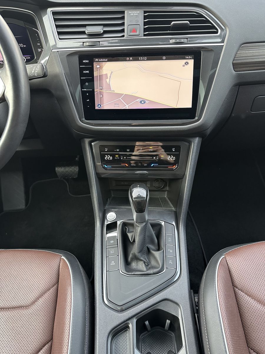 Fahrzeugabbildung Volkswagen Tiguan Allspace Life NAV+IQ-LIGHT+PANO+20ZO+AHK