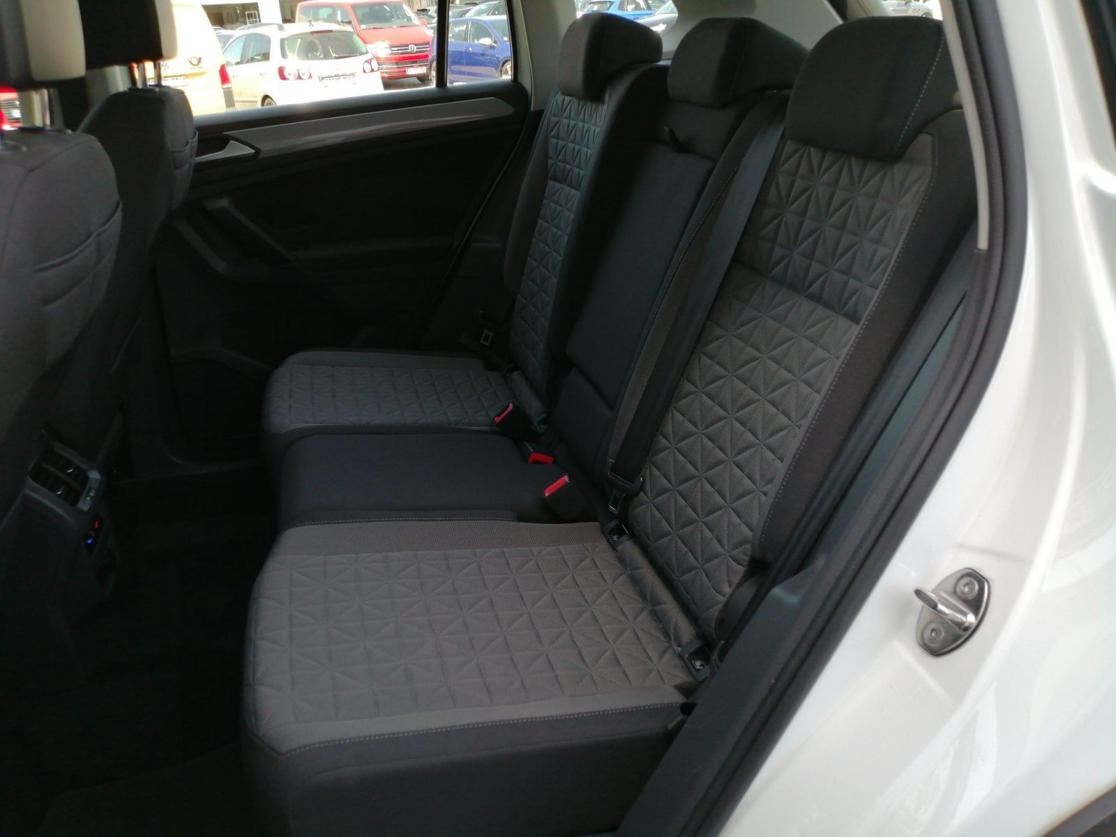 Volkswagen Tiguan - Bild 17