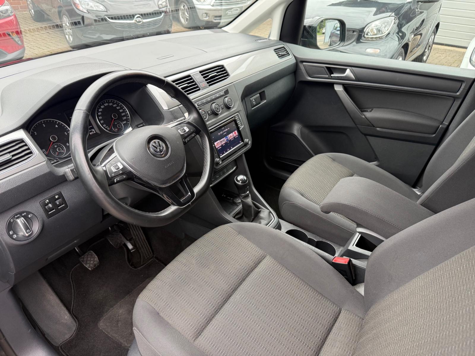 Volkswagen Caddy Comfortline*AHK*CLIMATRONIC*PDC*SHZ*