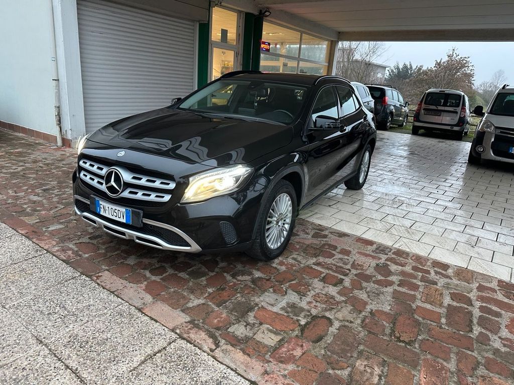 Image of Mercedes-Benz GLA 180