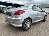 Peugeot 206 Cabriolet CC Platinum - Peugeot 206 aus 2004: Cabrio