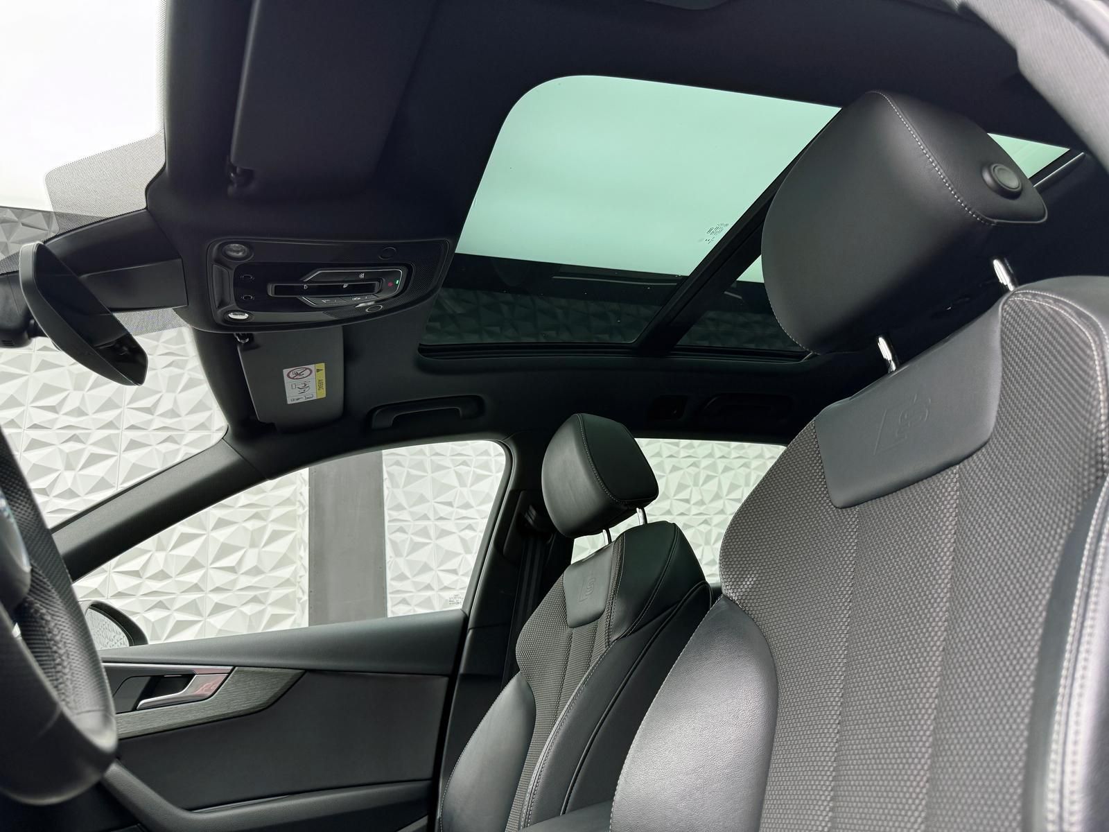 Fahrzeugabbildung Audi A4*40 TDI*S-LINE*PANO*MTRX*ACC*KEY*VIRTUAL*RCAM