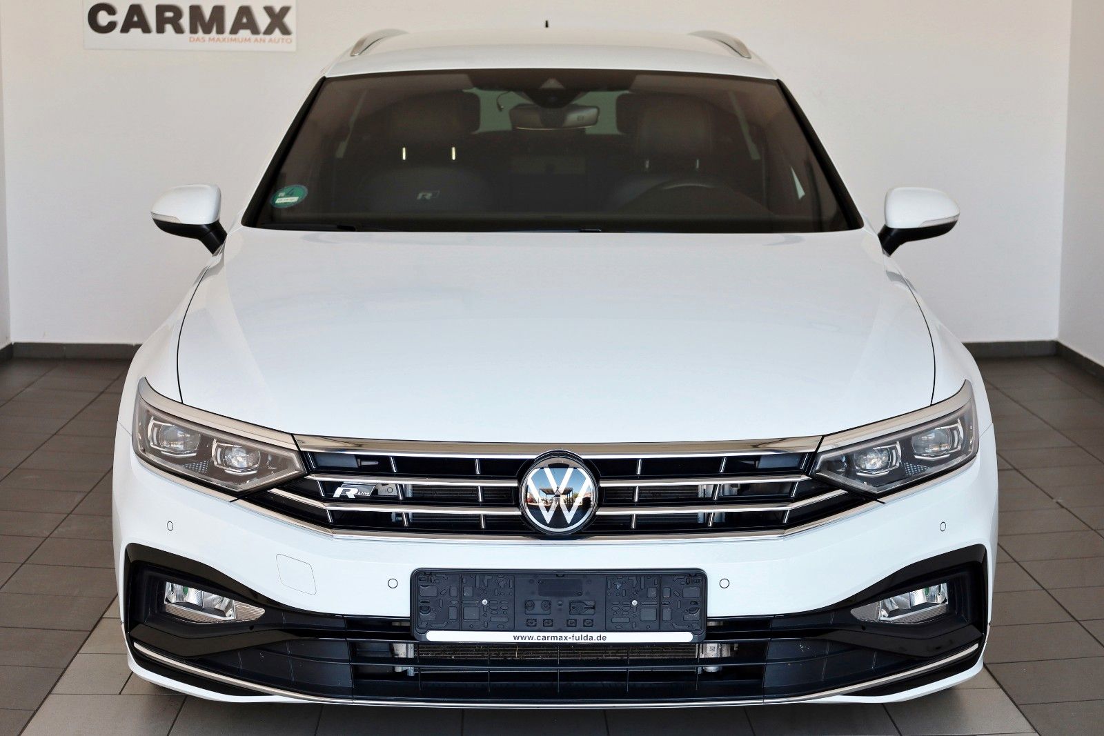 Fahrzeugabbildung Volkswagen Passat Variant R Line Leder,Navi,LED,ACC,CarPlay