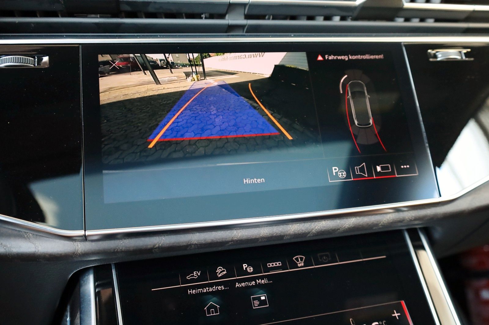 Fahrzeugabbildung Audi Q7 55 TFSIe quattro Leder,Navi,Panorama,Massage