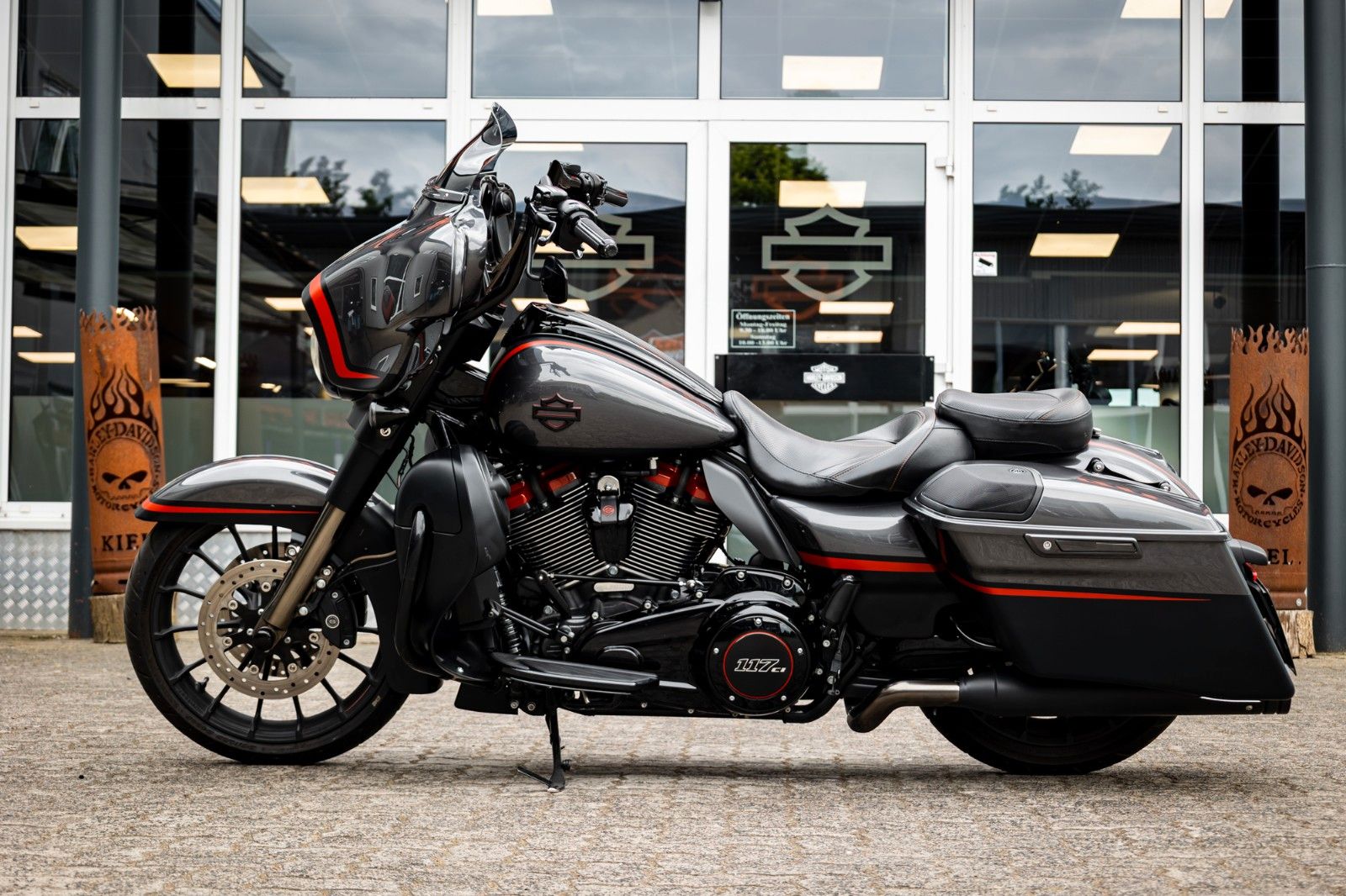 Fahrzeugabbildung Harley-Davidson CVO STREET GLIDE 117 FLHXSE - KESSTECH