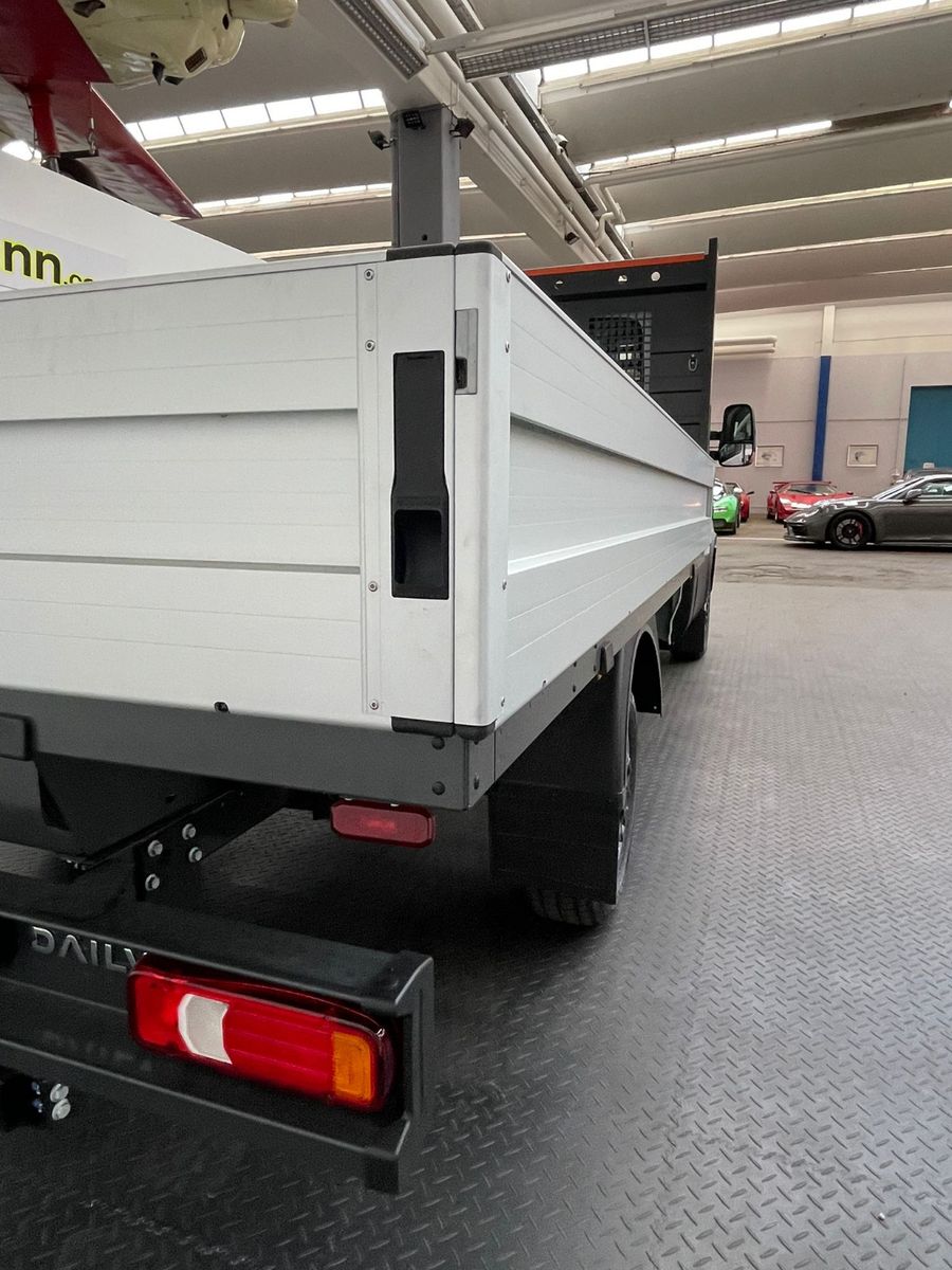 Fahrzeugabbildung Iveco Daily 35S16 2,3 D RS 3450 PRITSCHE