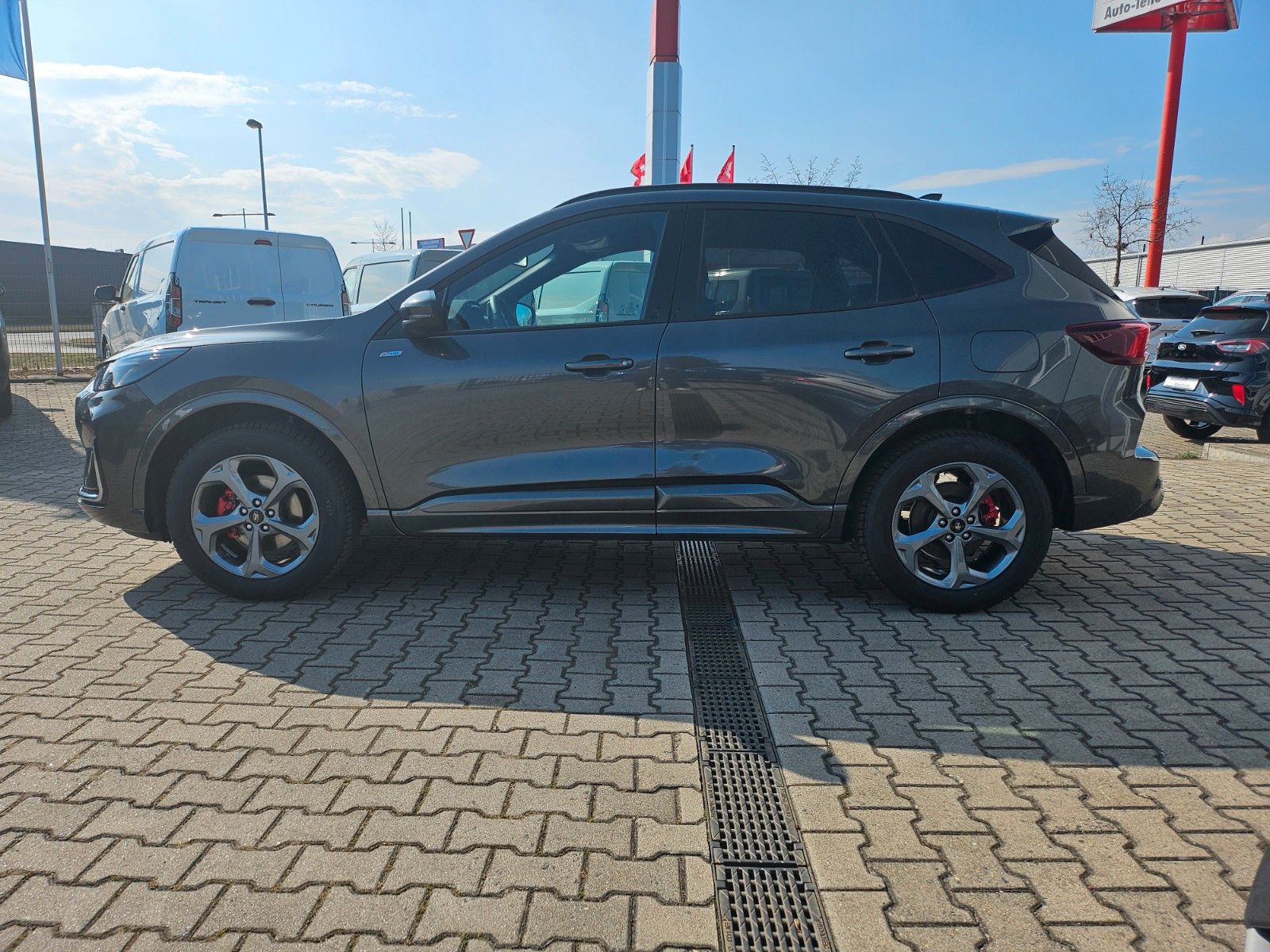 Fahrzeugabbildung Ford Kuga Hybrid ST-Line X