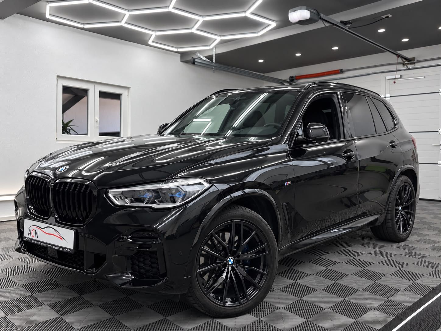 Fahrzeugabbildung BMW X5 xDrive 40 d M SPORT/LASER/H&K/HuD/ACC/360*