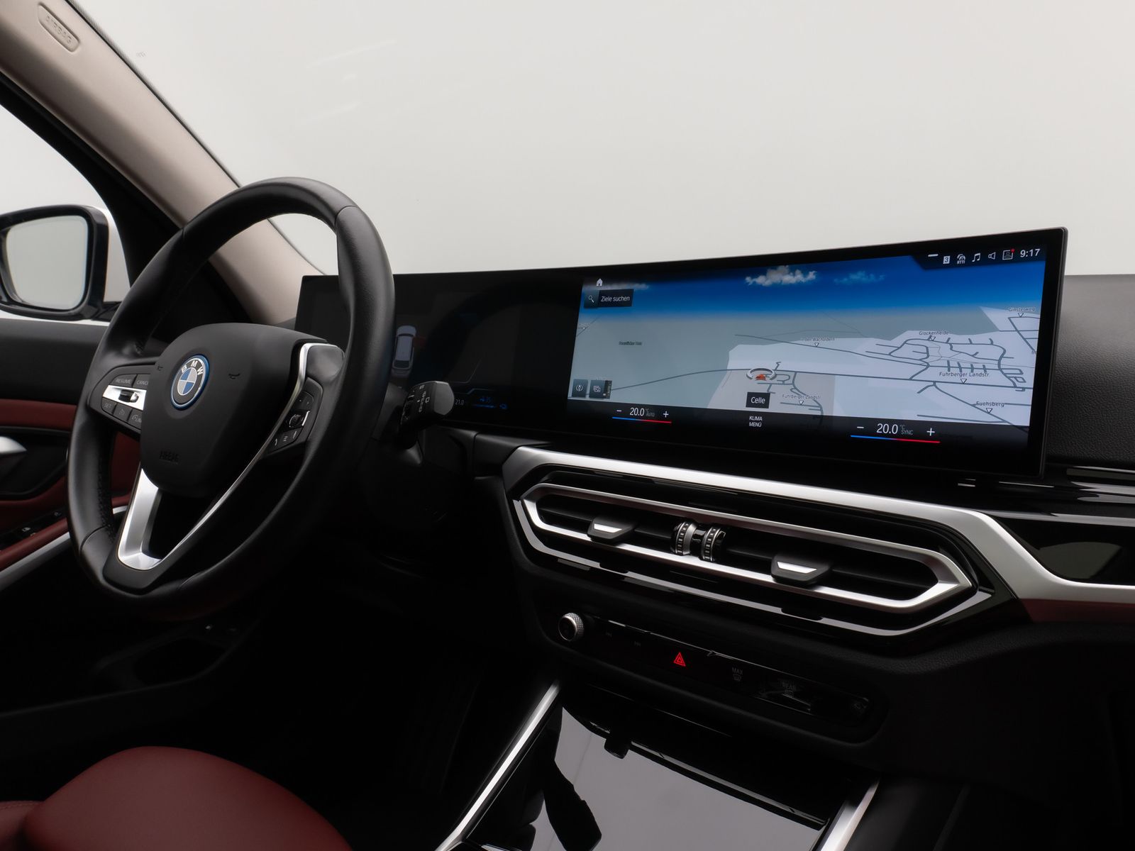 Fahrzeugabbildung BMW 330e xD Panorama DAB CockPit+ Widscr Sport Leder