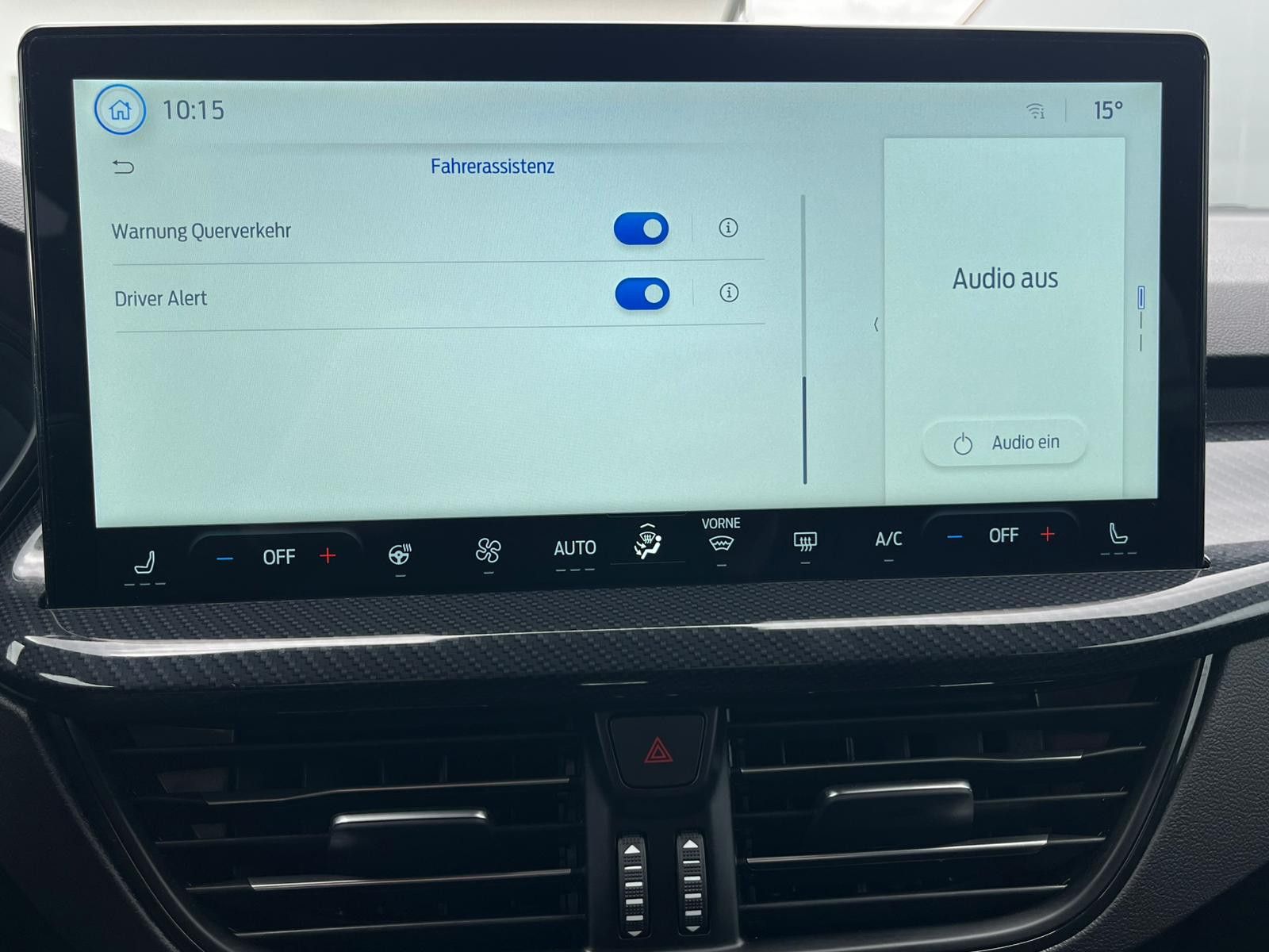 Fahrzeugabbildung Ford Focus 1.0 ST-Line X MATRIX*B&amp;O*ACC*KAM*APP*LHZ
