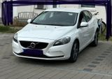 Volvo v40 T2 1.5 ,60000 km, 2018 - Volvo V40 in Frankfurt (Main)