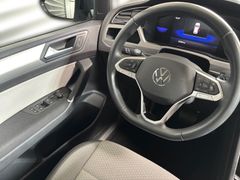 Fahrzeugabbildung Volkswagen Touran 1.5 TSI Comfortline --ACC/AHK/STHZG/17LM