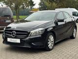 Mercedes-Benz A 180 Automatik/Kamer/Navi/SHZ/CarPlay.Distronic - Mercedes-Benz A 180 d Gebrauchtwagen