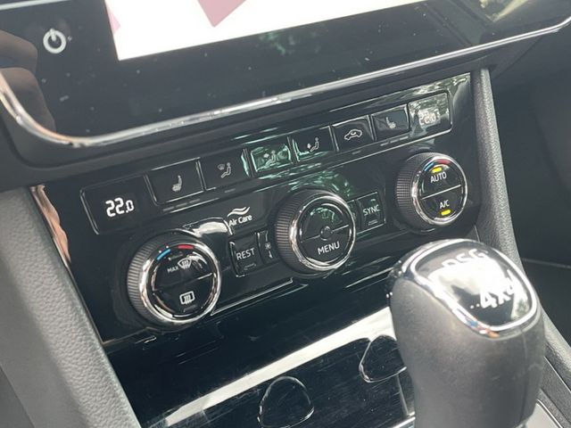 Skoda Superb Combi III 2.0 TSI DSG 4x4 Sportline XENON