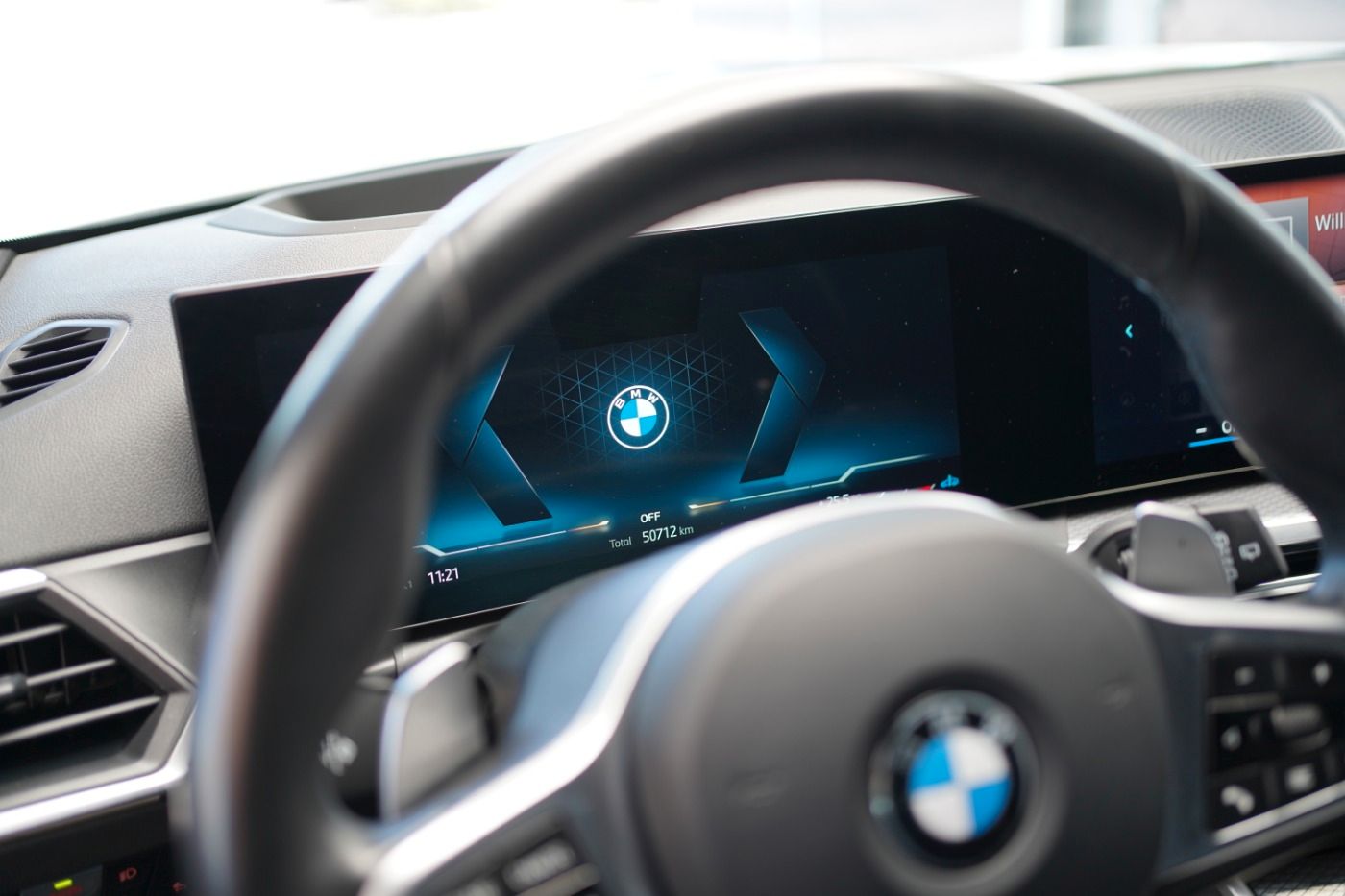 Fahrzeugabbildung BMW 330dA M Sport +Komfortzugang+Akustikglas+LED+