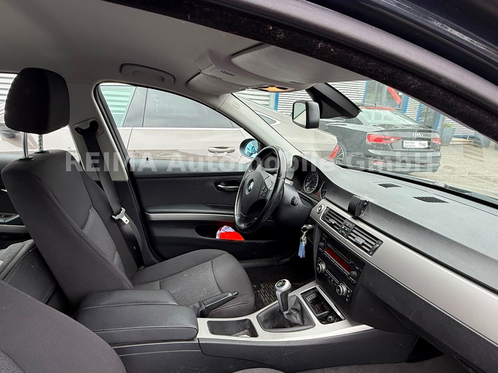 Fahrzeugabbildung BMW 318 i Touring , Klima, 2.Hand, Alu