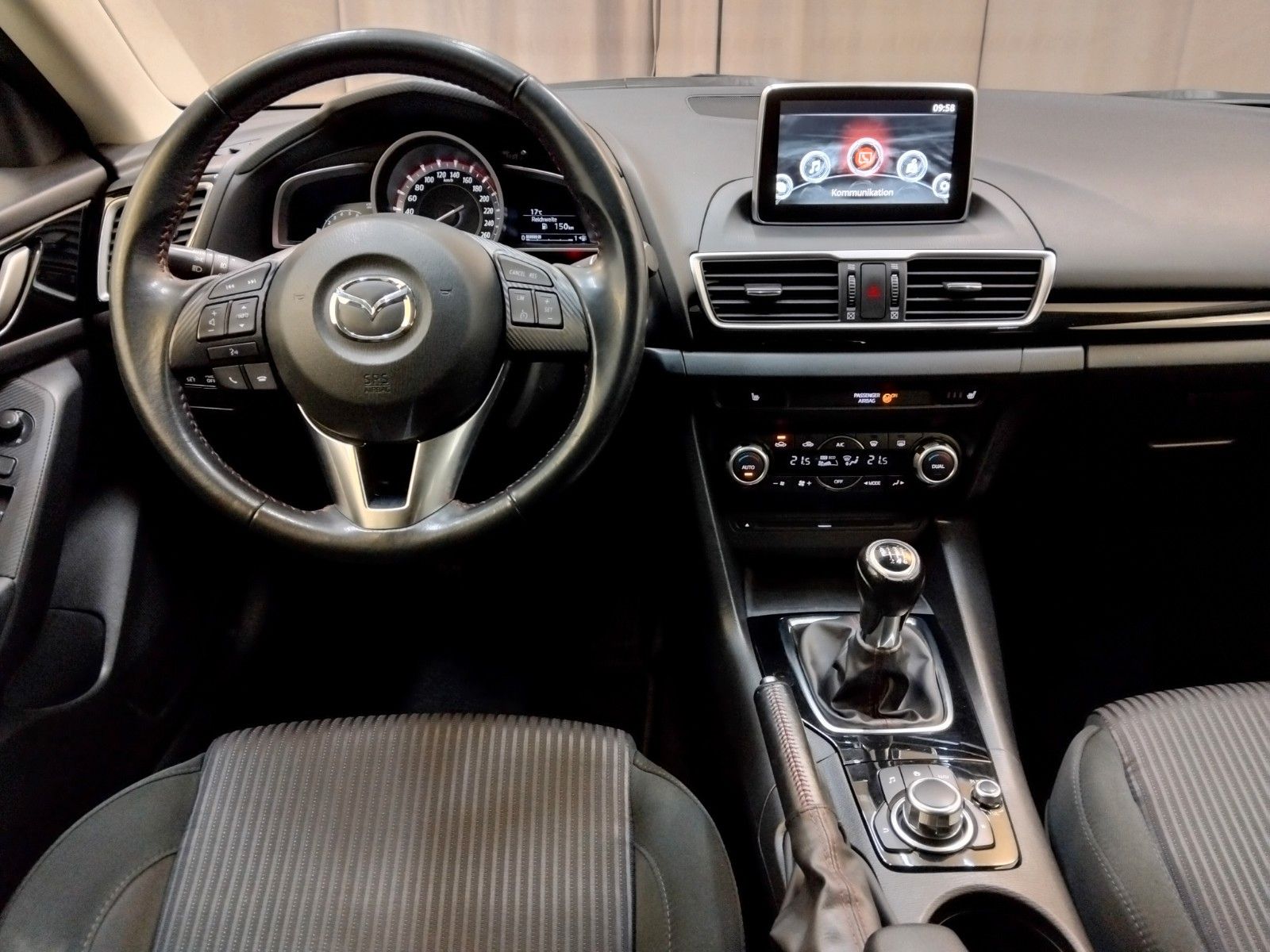 Mazda 3 (02/2016, Benzin)