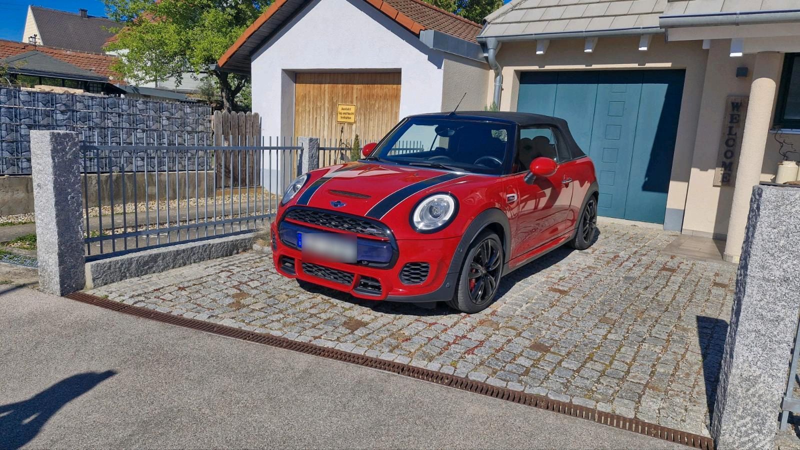 MINI Mini JCW Cabrio rot