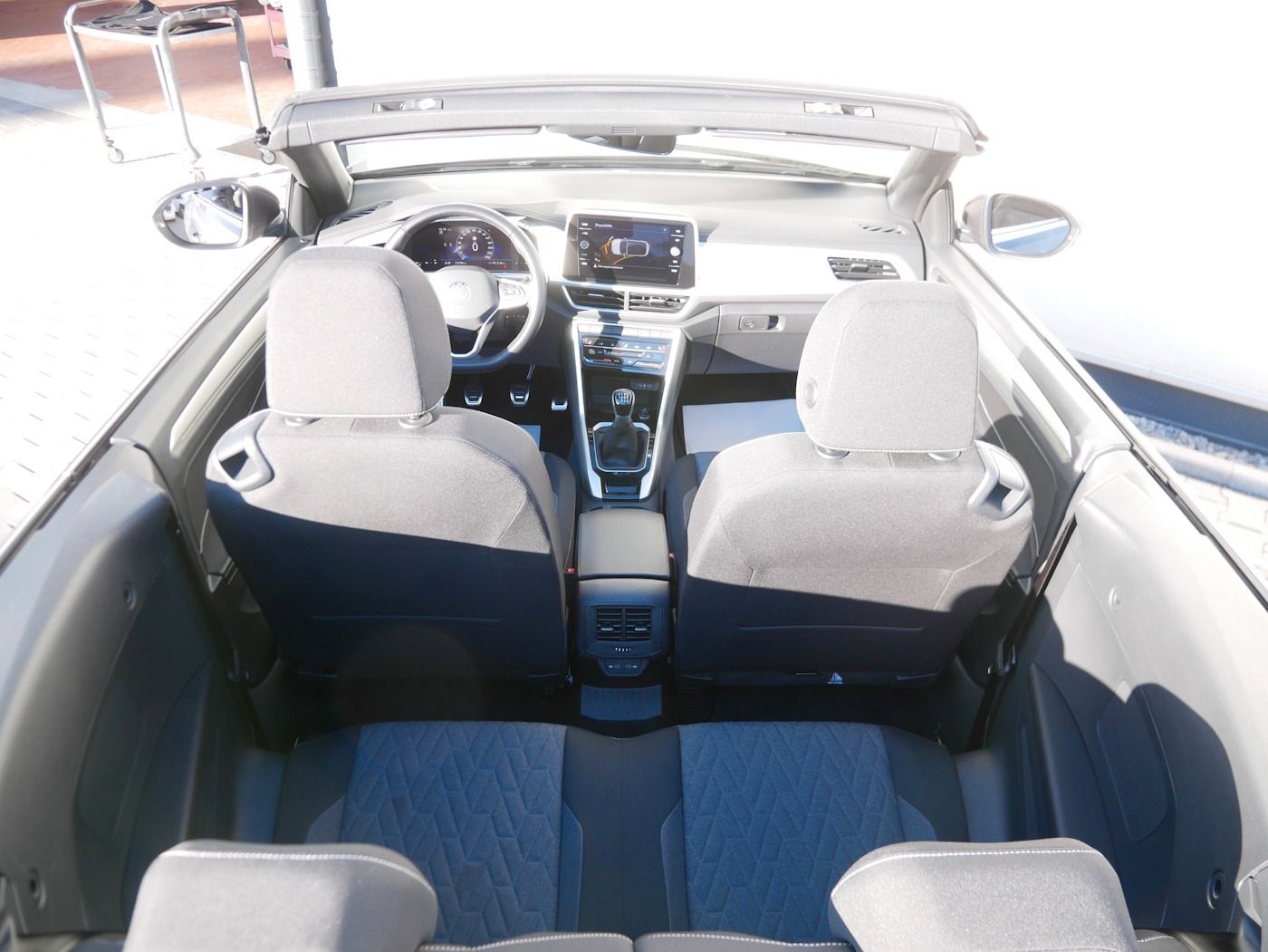 Fahrzeugabbildung Volkswagen T-Roc Cabriolet 1.0 MOVE NEU42T AHK LED SHZ+LHZ