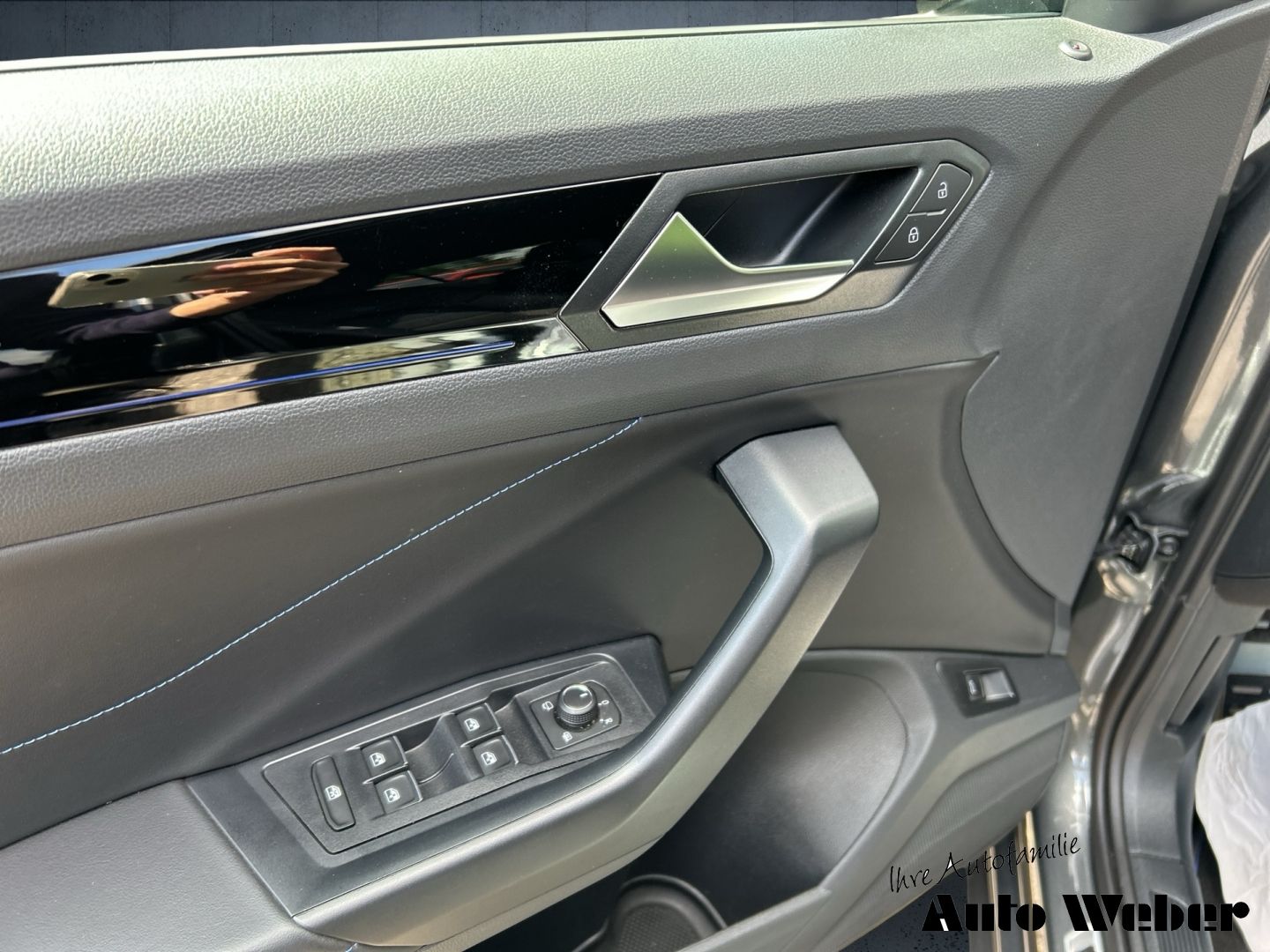 Volkswagen T-Roc - Bild 12