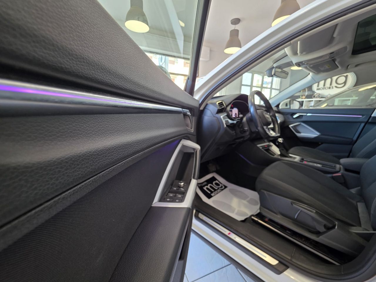 Audi Q3 35 TDI S tronic s-line edition ITALIANA imagem 3