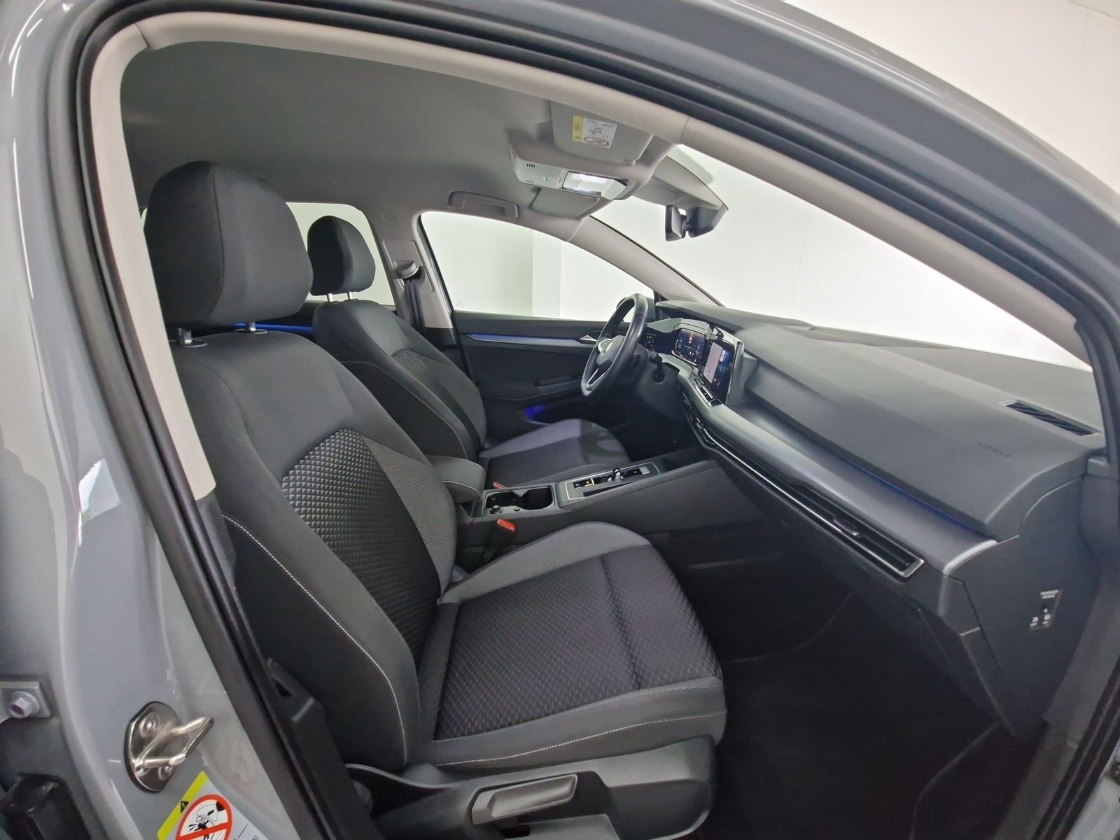 VW Golf VIII 2.0 TDI Active Automatik – Bild 12