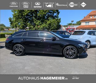 Mercedes CLA 180 Shooting Brake - 3