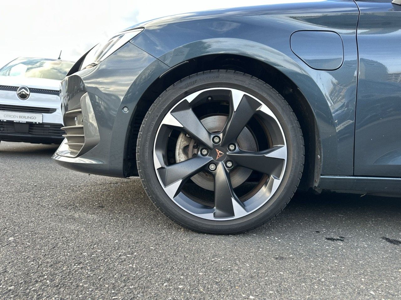 Fahrzeugabbildung CUPRA Leon Sportstourer 1.4 e-Hybrid (204PS)