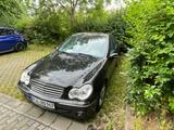 Mercedes-Benz C 220 CDI AVANTGARDE Avantgarde - Mercedes-Benz C 220 aus 2004: Cdi