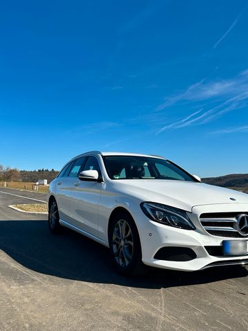 MERCEDES-BENZ Mercedes C250 CDI / Automatik/ LED / Alu/ AHK