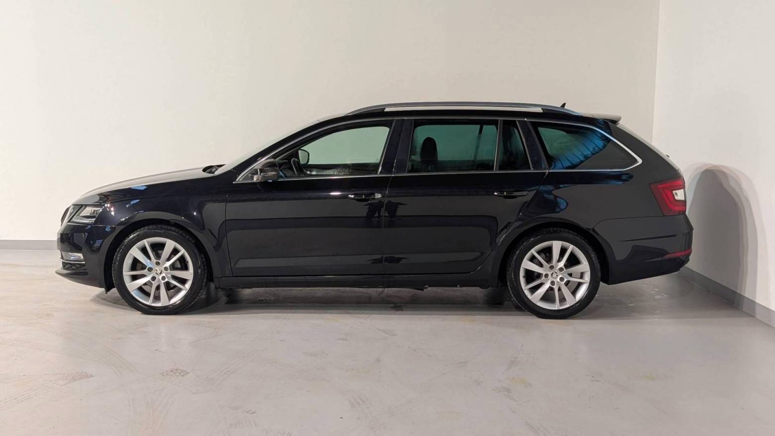 Skoda Octavia Combi 1.6 TDI DSG Style/LED/PDC/SHZ/NAVI