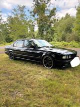 BMW 730i E32 - BMW 730: E32 730i
