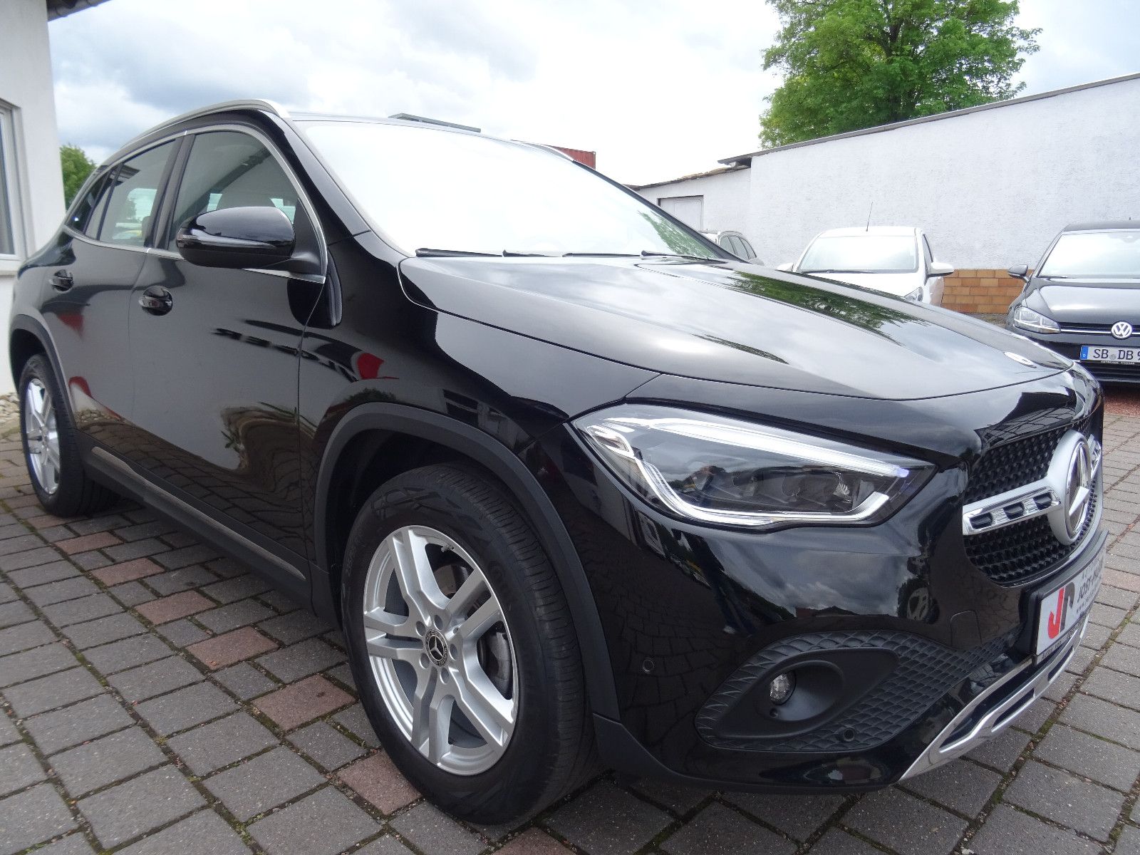 Mercedes-Benz GLA 180 Progressive Leder LED Temp Garantie foto 3