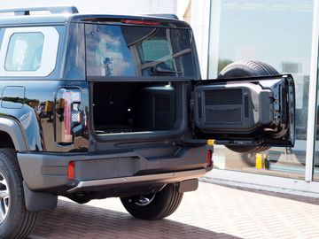 Bild 8 BAIC BJ40 4x4 Pano LED e. Trittbretter