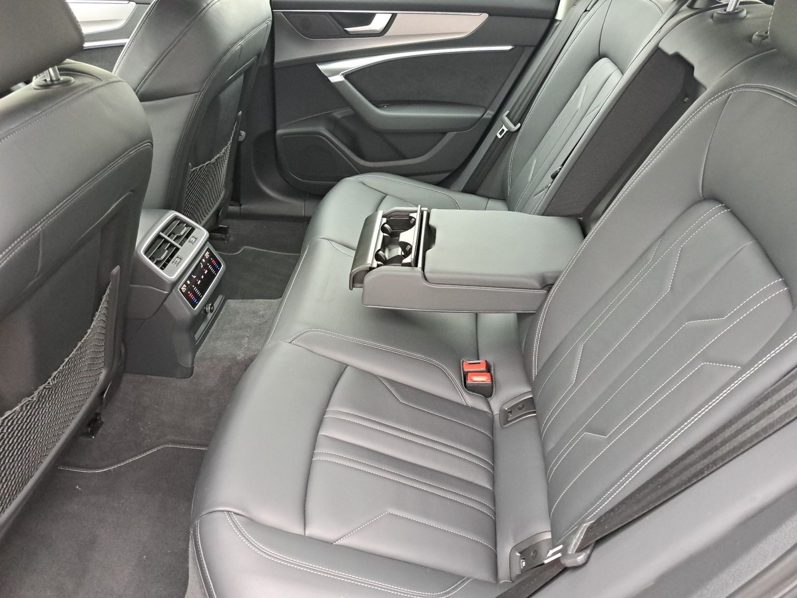 Audi S6 - Bild 12