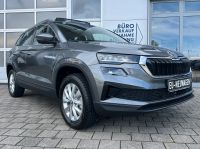 SKODA Karoq 1.5 TSI DSG Selection PANO KAM AHK 5JGAR bei Autohaus Landmann & Maier OHG
