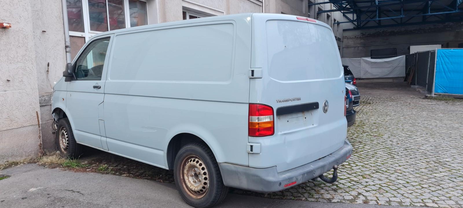 Volkswagen T5 Transporter*Klima*AHK*Motorschaden*