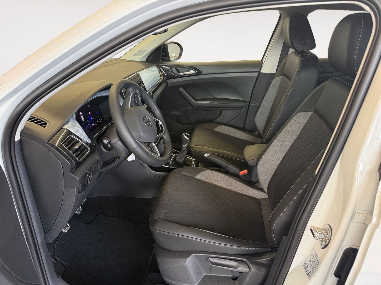 Volkswagen T-Cross - Bild 10