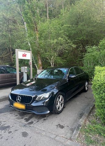 MERCEDES-BENZ Mercedes E 220 D