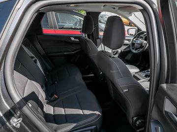 Ford Kuga 2.5 Plug-In Hybrid Titanium Stauassistent