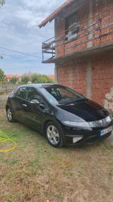 Honda Civic 2008- 1.8 - Honda Civic aus 2008 mit Benzin-Antrieb
