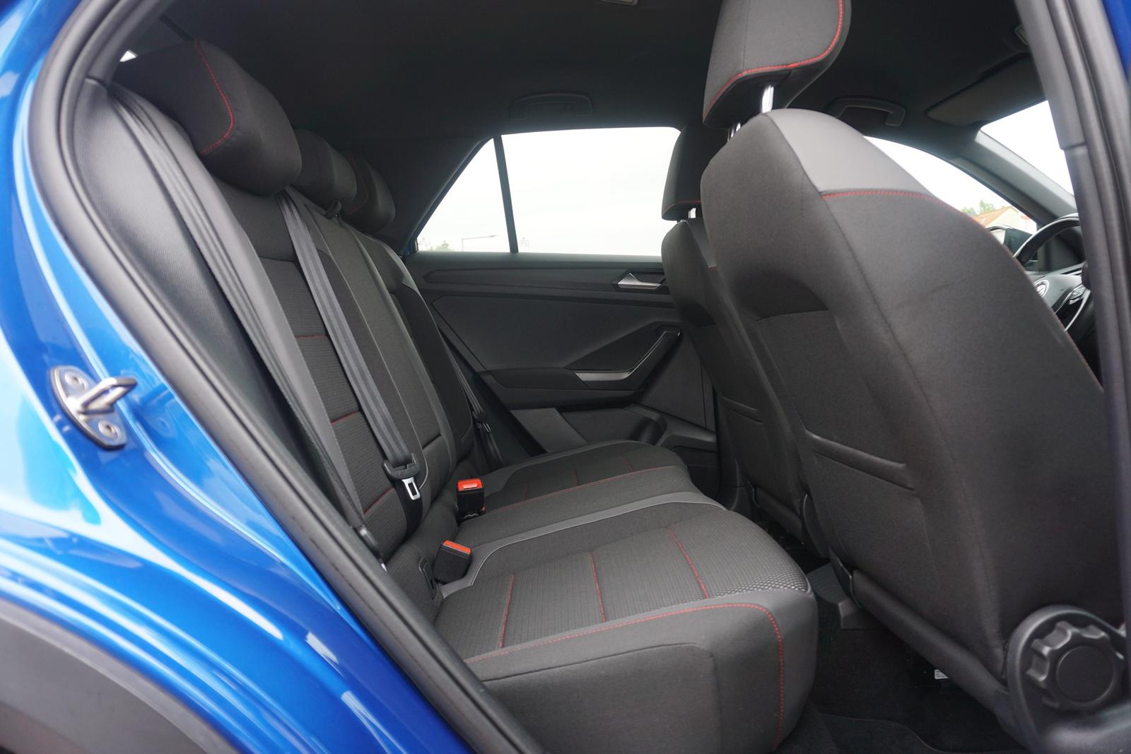 Volkswagen T-Roc 1.5 TSI R-Line DSG LED ACC Totwinkel PDC