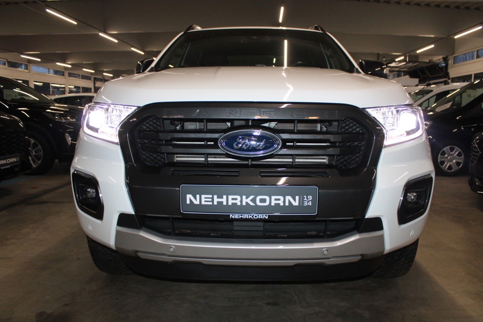 Fahrzeugabbildung Ford Ranger Wildtrak Automatik AHK LED CAM ACC STDHZ