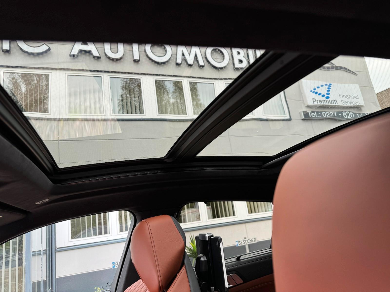 BMW X6 M60 i xDrive /M Sitze/Integral/Pan/NP150.000€