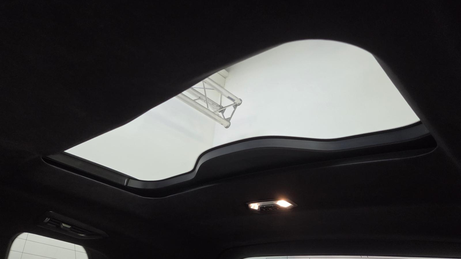 BMW X7 M60i Kristall Sky DrivePro AHK ACC Sitzlüft.