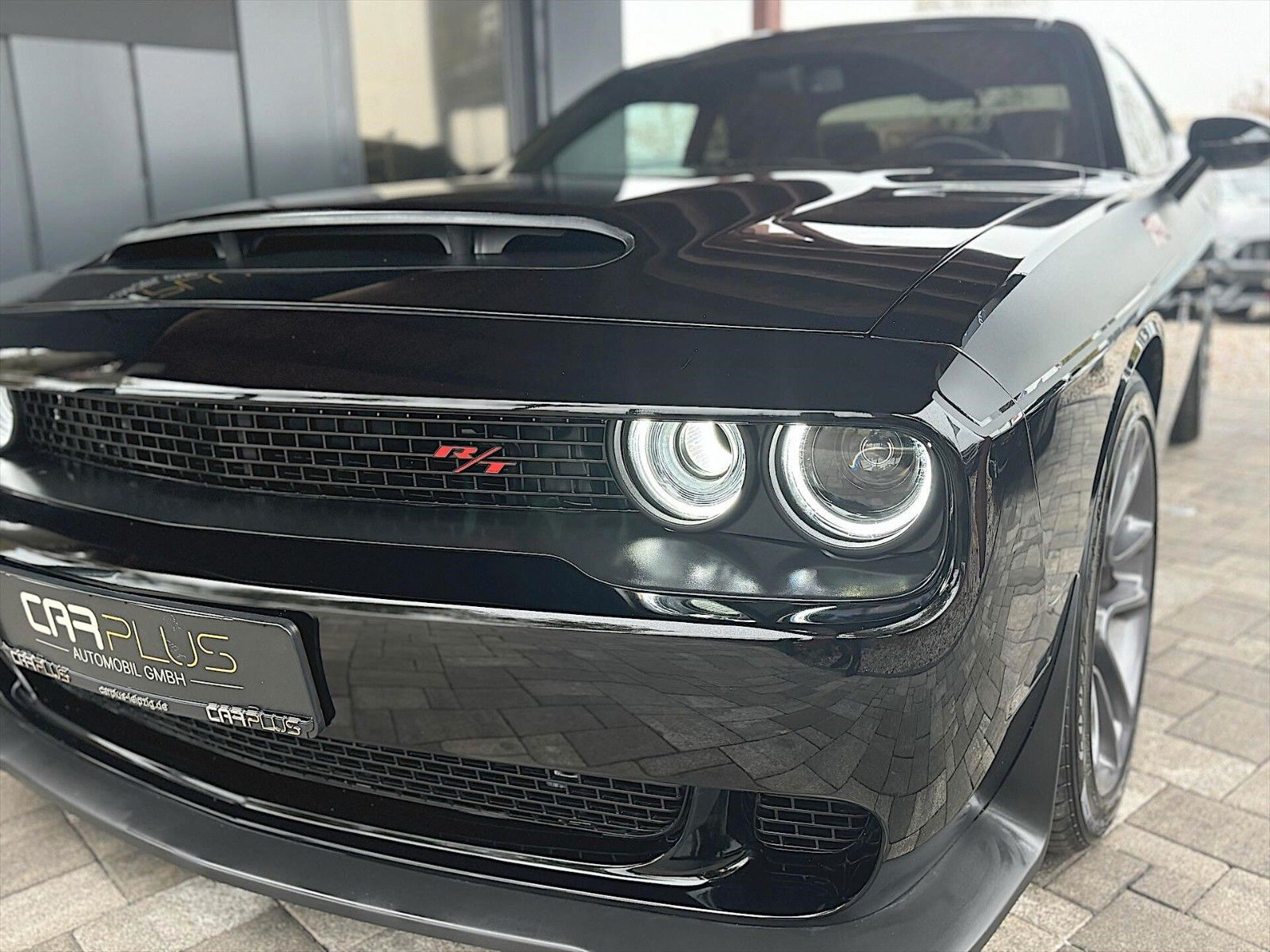 Fahrzeugabbildung Dodge Challenger 6.4 V8 SRT 392 SCAT PACK Performance