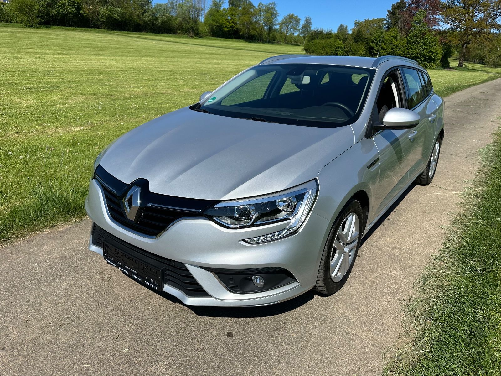RENAULT Megane