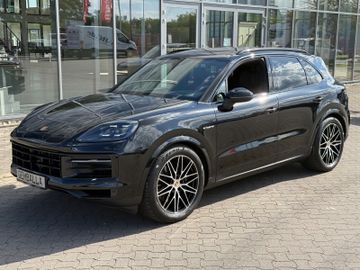 Porsche Cayenne - 1