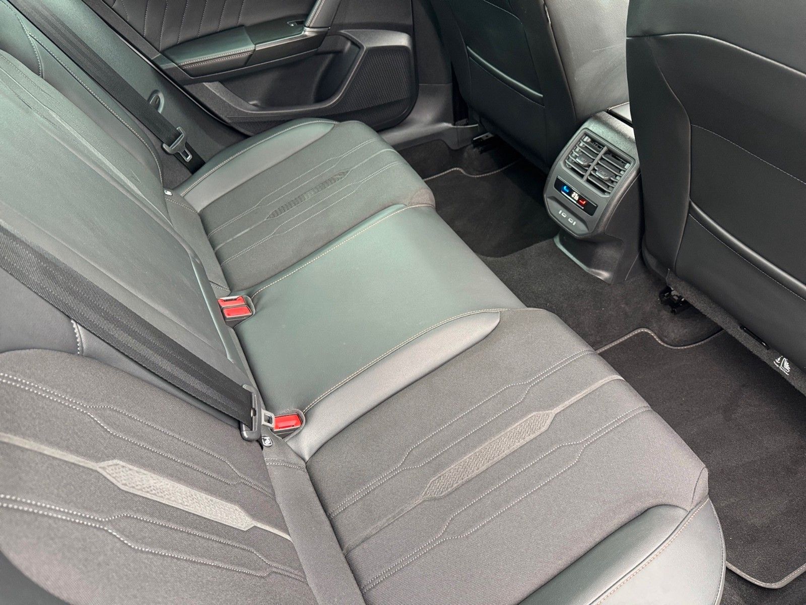 Fahrzeugabbildung CUPRA Formentor 1.5 TSI